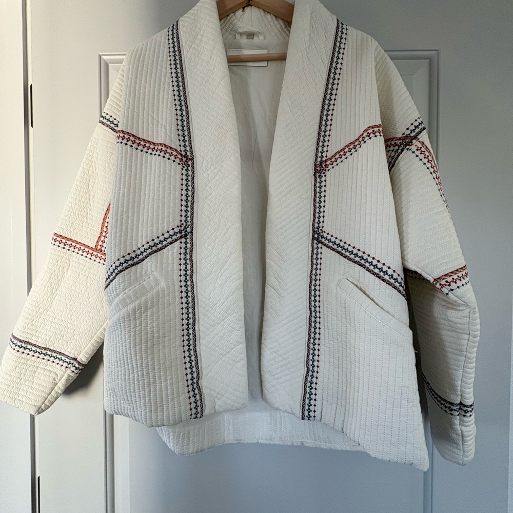 Evereve BlankNYC Quilted Cream Coat with Embroidery